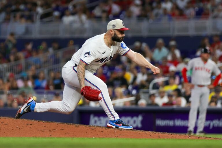 san-diego-padres-pitcher-tanner-scott