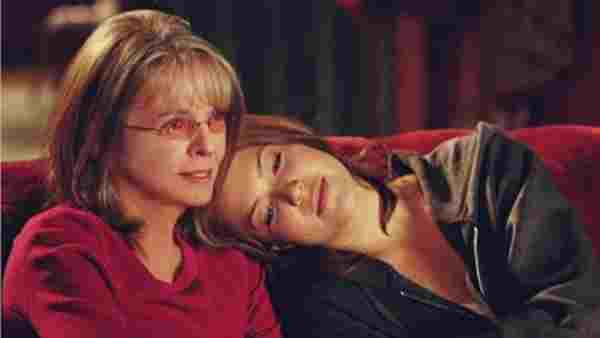 101125_MANDY_MOORE_2457328707748_560x315_2457328195961