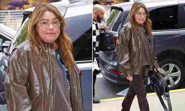 103020103-0-image-a-129_1760555138162