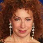 20251010_THUMB_ALEX_KINGSTON_DIAGNOSIS_2457191491830_560x315_2457197635729 (1)