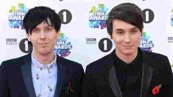 TRENDING_DAN_AND_PHIL_DATING_2457620547920_560x315_2457621059889