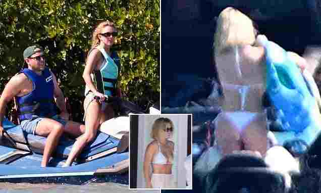 104280123-0-image-a-60_1764362086141