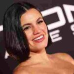 hayley_anniversary_560x315_2473614915995