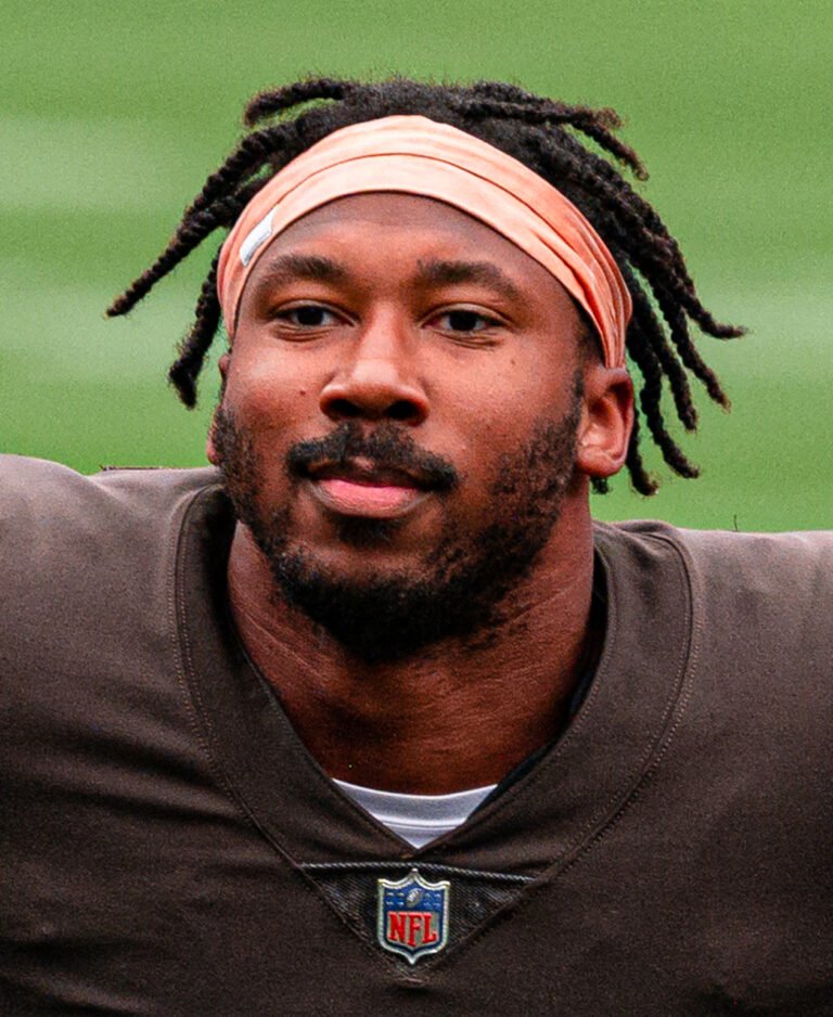 Myles_Garrett_(2021)